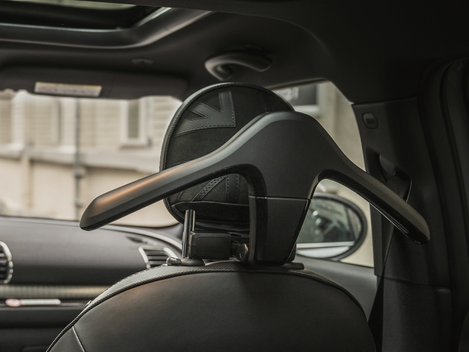 accessori mini – gruccia appendiabiti – sistema travel comfort MINI